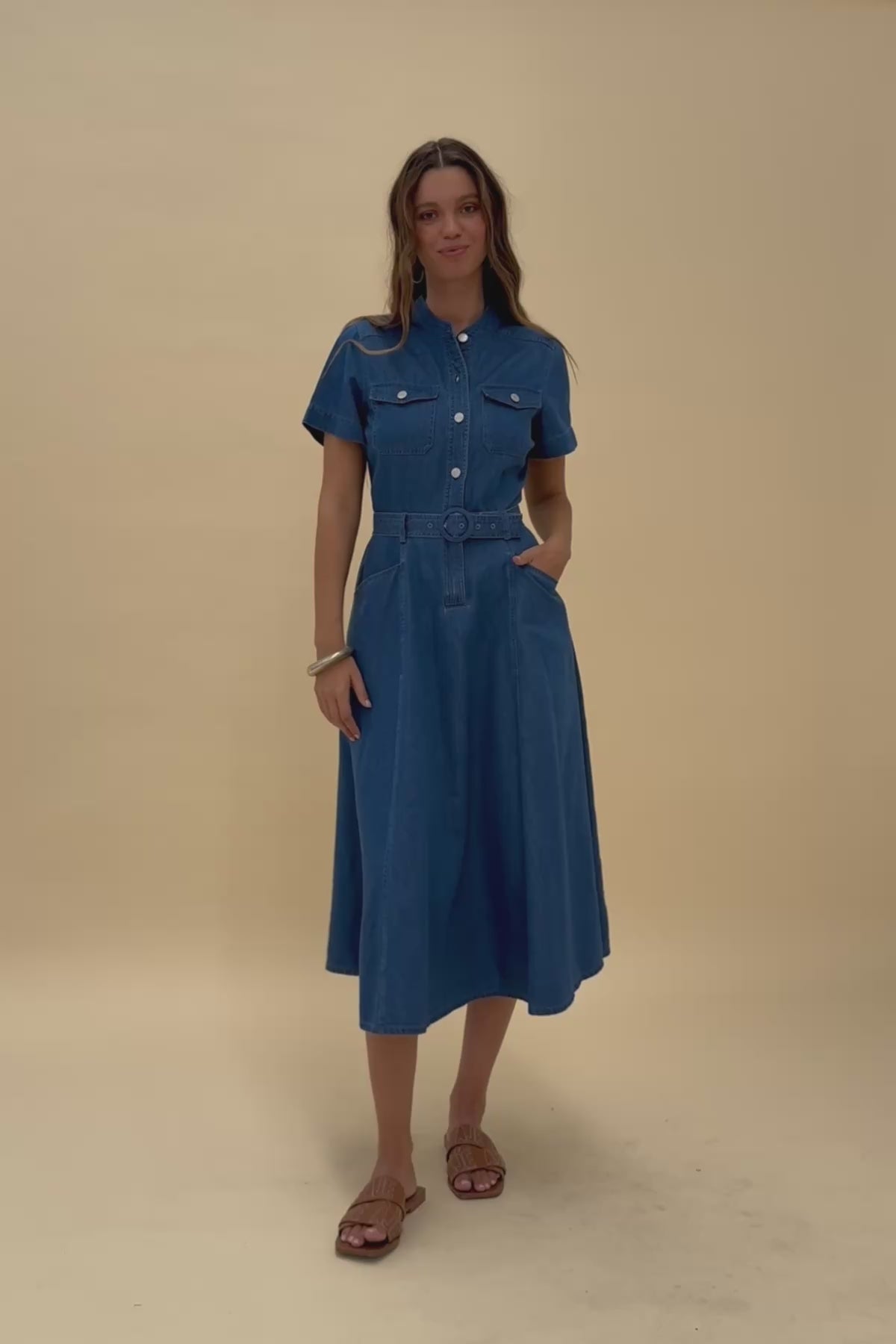 Woman wearing Frock Me Out CHAMBRAY Safari Dress